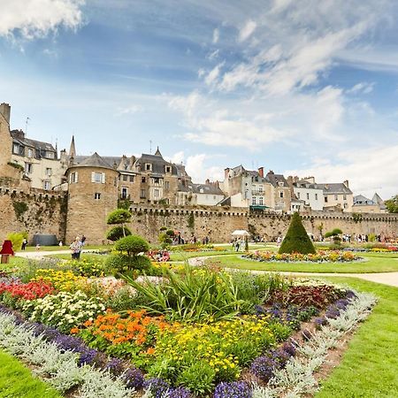 Studio Tout Confort Avec Vue Cathedrale A St Patern Vannes-Centre Lägenhet Exteriör bild
