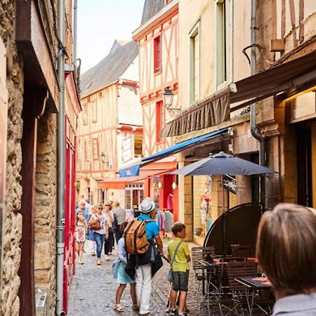 Studio Tout Confort Avec Vue Cathedrale A St Patern Vannes-Centre Lägenhet Exteriör bild