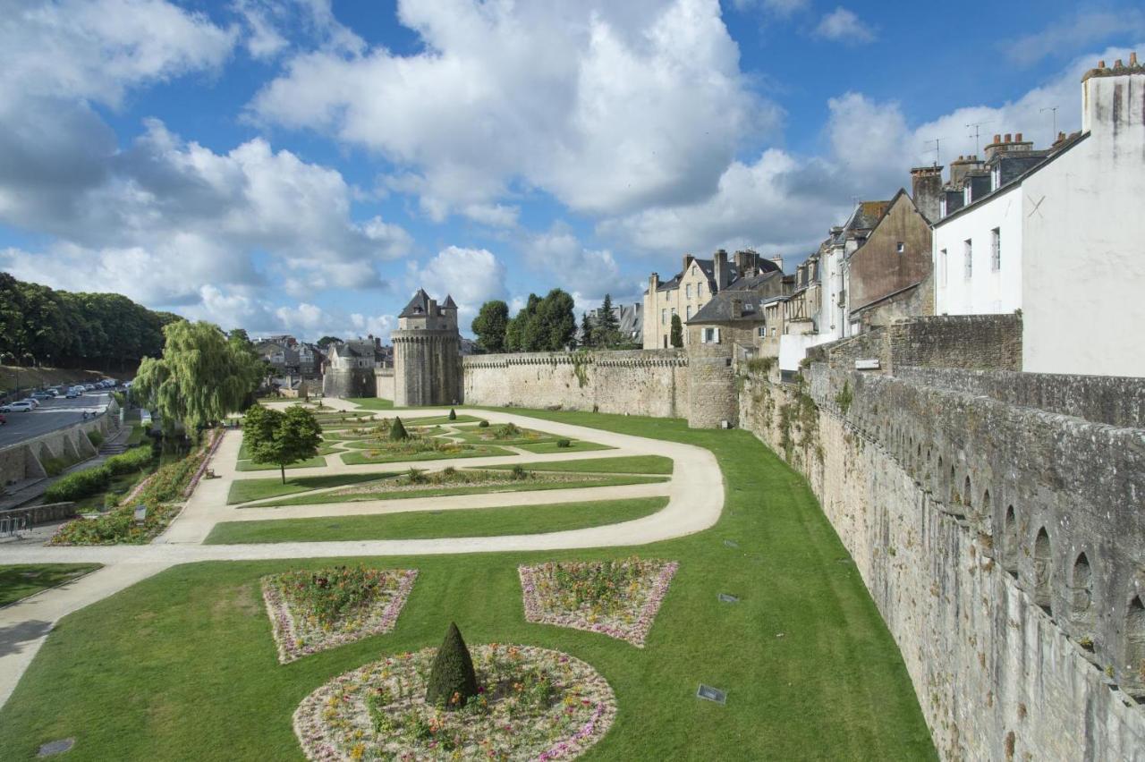 Studio Tout Confort Avec Vue Cathedrale A St Patern Vannes-Centre Lägenhet Exteriör bild
