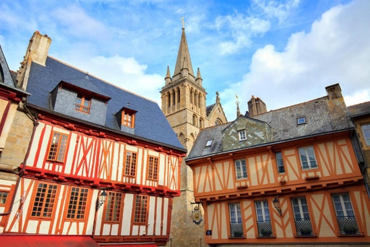 Studio Tout Confort Avec Vue Cathedrale A St Patern Vannes-Centre Lägenhet Exteriör bild