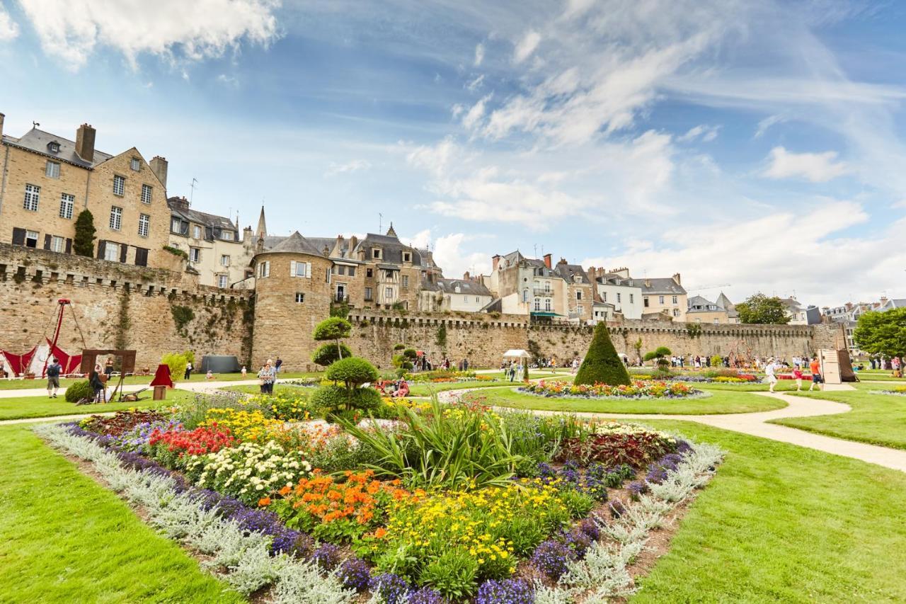 Studio Tout Confort Avec Vue Cathedrale A St Patern Vannes-Centre Lägenhet Exteriör bild